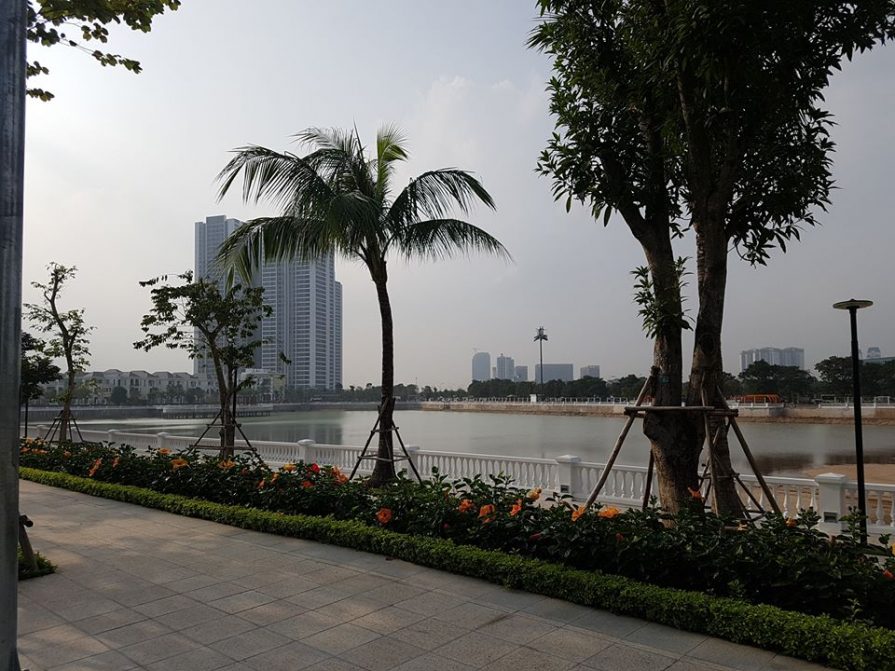 canh-quan-vinhomes-greenbay-2-895x671-1 canh-quan-vinhomes-greenbay (2)