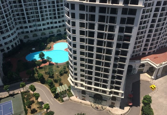 royal-city-can-so-18-134m2-03-phong-ngu-du-do-view-2-1 royal-city-can-so-18-134m2-03-phong-ngu-du-do---view-2