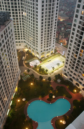 royalcity-4 royalcity-4-