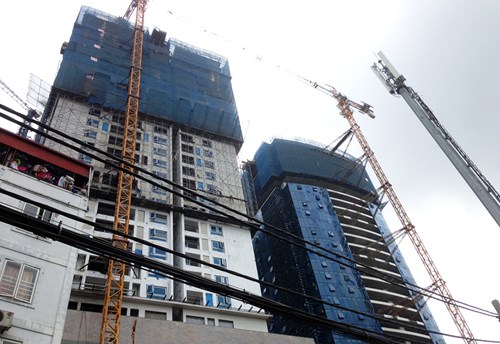 vinhomes-nguyen-chi-thanh-2 Hiện tại, dự án đã xây đến tầng mái và đang hoàn thiện phần thô của các tầng bên dưới